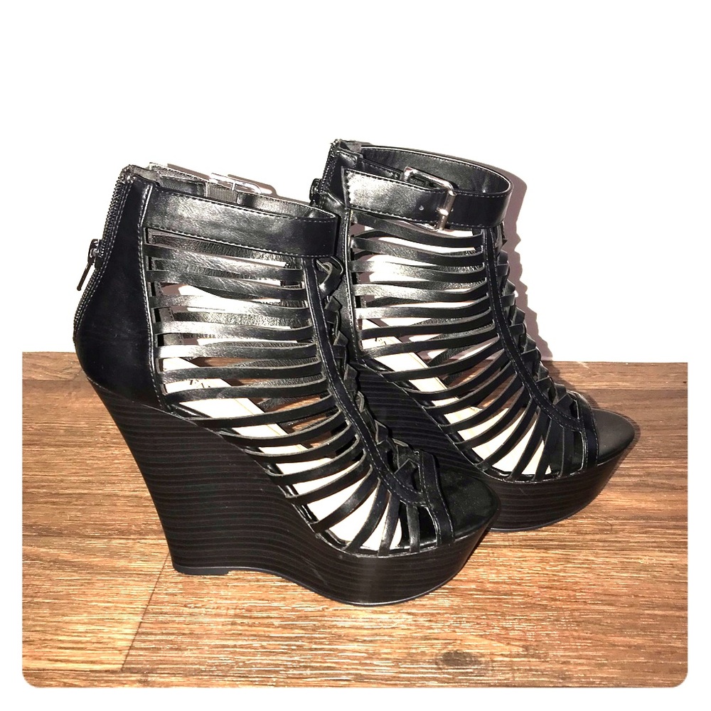 Just Fab scrappy wedges “Susie” size 7